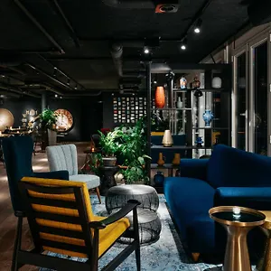 Ruby Claire Hotel